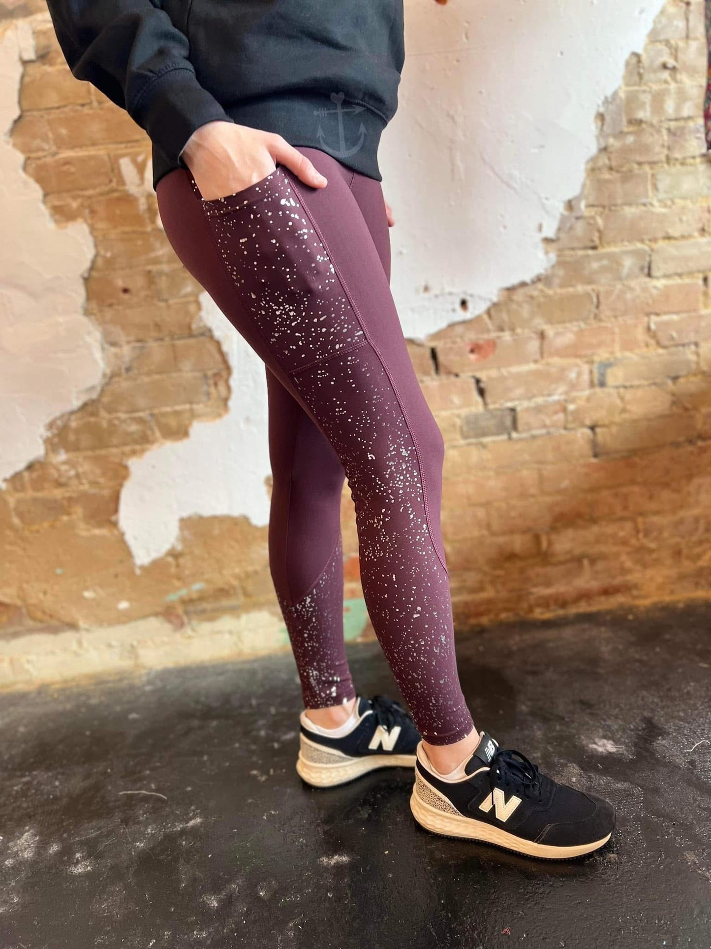 M ONLY Anchored Arrows Leggings in Burgundy + Silver Metallic Fleck w/pockets