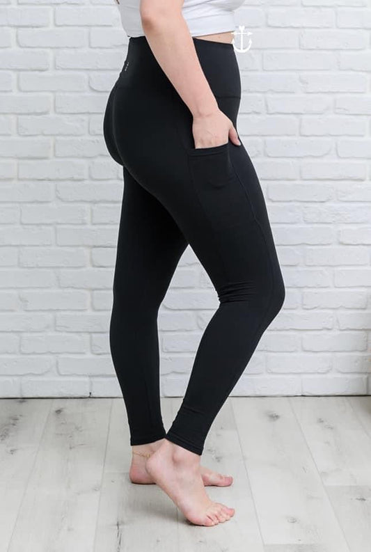 NEW Anchored Arrows Fleece Lined Full Length Leggings in Black w/pockets